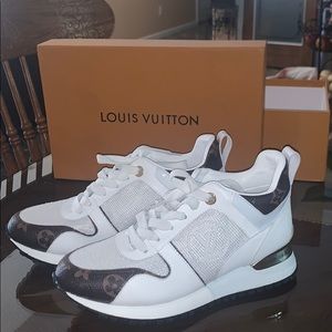 Louis Vuitton Sneakers